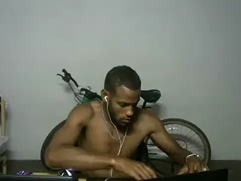 Snapshot of michel_sc chatting on May 8, 2026, 8:40 am michel sc online show from May 8, 2026, 8:40 am