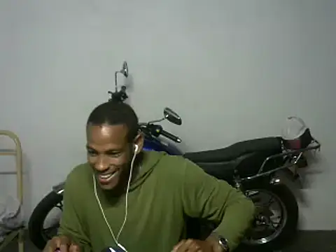 Snapshot of michel_sc chatting on March 12, 2026, 9:35 am michel sc online show from March 12, 2026, 9:35 am