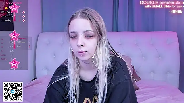 Alice Halle online show from November 11, 2025, 5:02 am