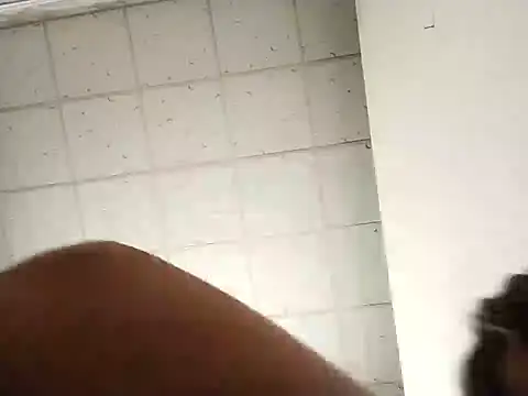 Dary girl12 online show from January 21, 2025, 7:39 pm