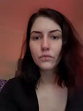 Linalicious online show from November 7, 2025, 3:05 pm