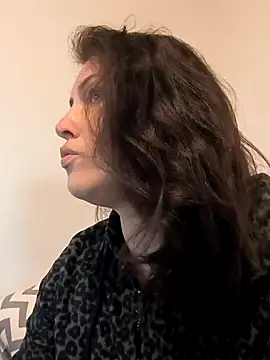 Linalicious online show from April 1, 2026, 6:59 am