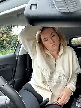 Rebeccaxxx online show from November 7, 2025, 11:04 am