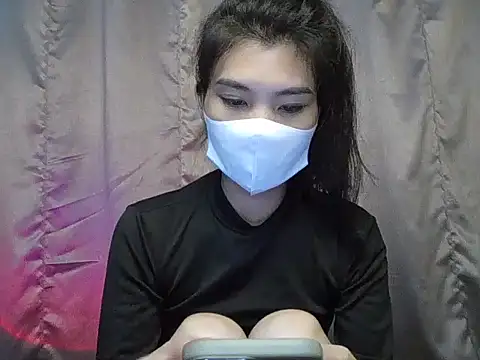 Ladygirrl22 online show from November 11, 2025, 4:13 pm