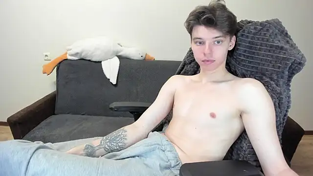 Liam sexy1 online show from December 17, 2025, 3:06 pm
