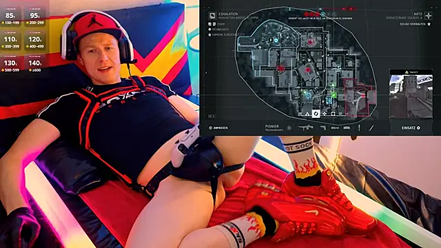 Fuc71 online show from October 27, 2025, 6:09 pm