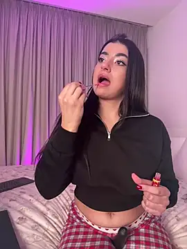 ZoeZayd online show from February 7, 2026, 10:07 pm