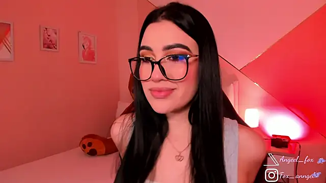 angeel fox online show from December 20, 2025, 1:14 pm