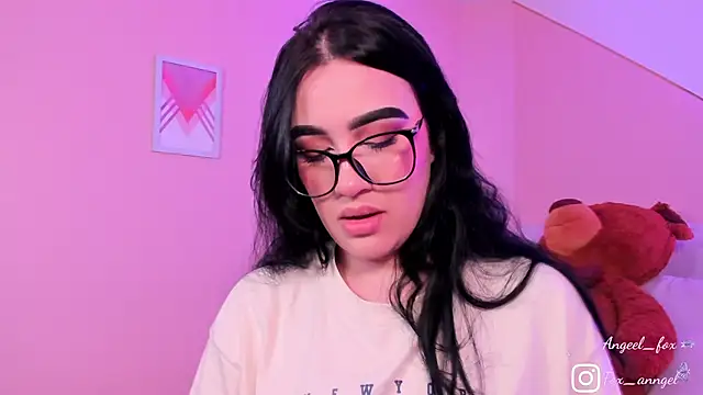 angeel fox online show from January 7, 2026, 2:38 am