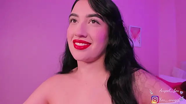 angeel fox online show from September 10, 2025, 1:59 am