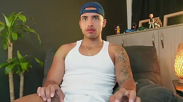 LincomAmith online show from February 1, 2026, 4:22 am