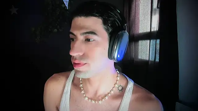 Snapshot of newjeff chatting on February 21, 2026, 1:46 pm newjeff online show from February 21, 2026, 1:46 pm