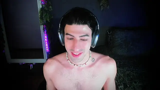 Snapshot of newjeff chatting on February 17, 2026, 11:46 pm newjeff online show from February 17, 2026, 11:46 pm