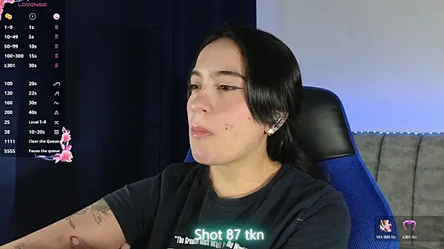 Snapshot of ZaraDames_ chatting on July 1, 2026, 2:01 am ZaraDames online show from July 1, 2026, 2:01 am