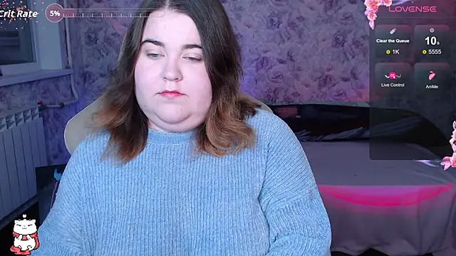 Estelle Hicks online show from September 30, 2025, 6:14 pm