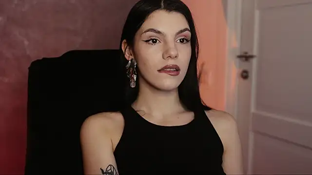 mistress  rochelle online show from March 21, 2025, 10:39 pm