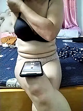 Snapshot of Zane_Natha chatting on September 9, 2025, 3:21 pm Zane Natha online show from September 9, 2025, 3:21 pm