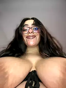 Snapshot of KatteWise chatting on November 16, 2025, 1:10 am KatteWise online show from November 16, 2025, 1:10 am