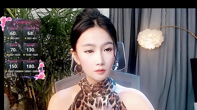 FeiFei-babe online show from October 25, 2025, 4:07 pm