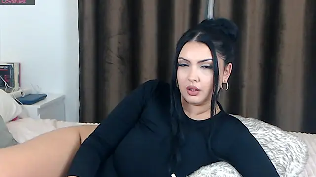 BriannaBk online show from January 7, 2025, 5:42 pm