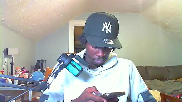 Snapshot of JasperBlaxx chatting on January 7, 2026, 12:37 am JasperBlaxx online show from January 7, 2026, 12:37 am