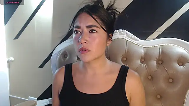 Susy thomson online show from March 12, 2025, 8:31 pm