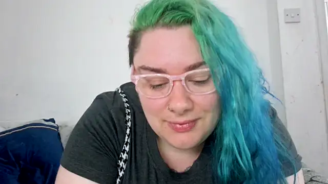Bustycurves online show from May 15, 2026, 10:02 am