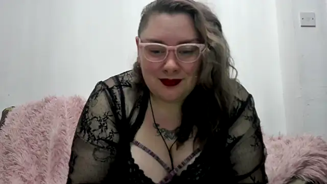 Bustycurves online show from November 24, 2025, 9:15 pm
