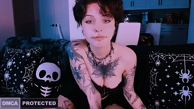 NaughtyLittleFox online show from January 14, 2026, 3:21 am