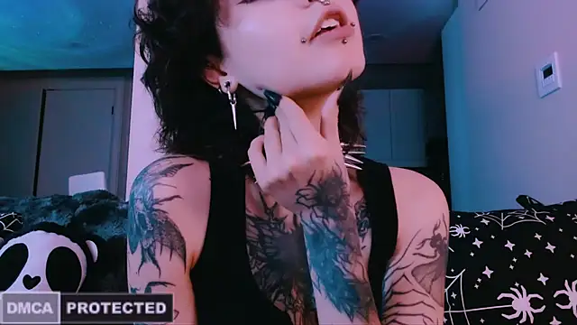 NaughtyLittleFox online show from February 15, 2026, 4:13 am