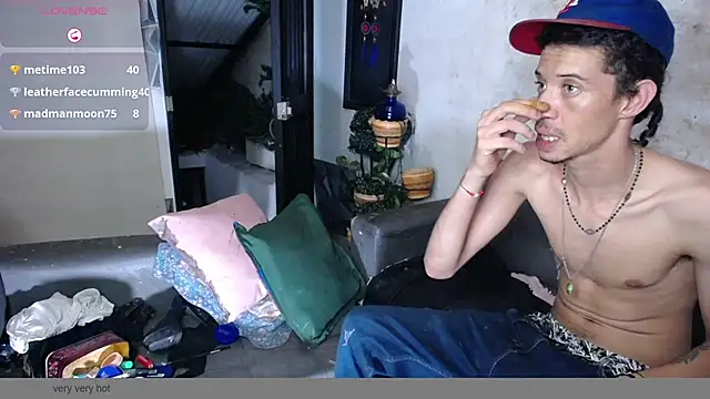 Snapshot of master_and_sumisse chatting on October 30, 2025, 12:09 am master and sumisse online show from October 30, 2025, 12:09 am