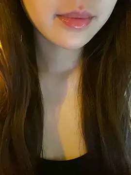 minmin2kk5 online show from April 3, 2026, 1:34 am