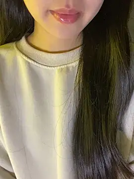 minmin2kk5 online show from January 19, 2026, 6:06 am