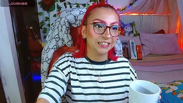 Littlerouse  online show from April 24, 2026, 8:16 am