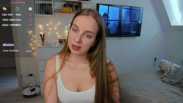 violet blue eyes online show from March 10, 2026, 12:53 pm