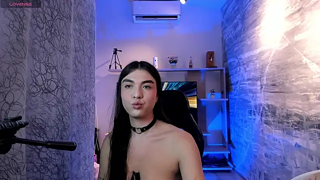 Snapshot of saracaball_ chatting on February 22, 2026, 4:59 am saracaball online show from February 22, 2026, 4:59 am