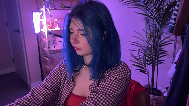  vixenp online show from December 16, 2025, 6:45 pm