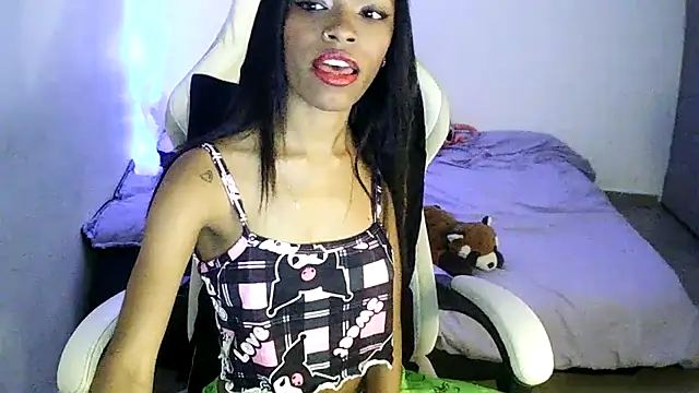 Crystal florez24 online show from September 26, 2025, 5:03 am