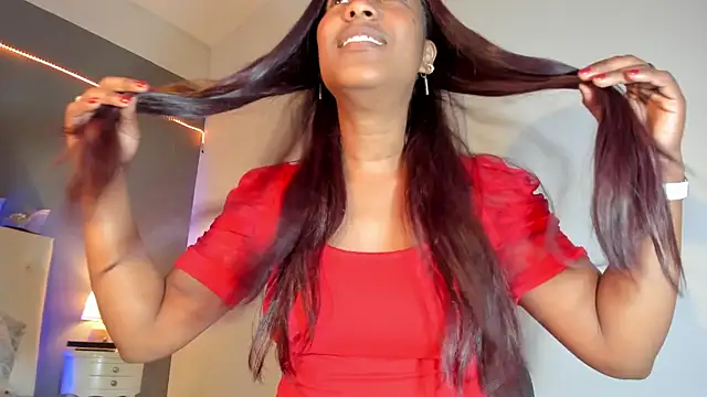 Melinahills online show from March 19, 2025, 3:40 pm