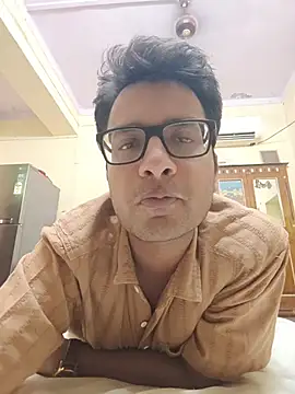 Daddy HA online show from May 8, 2026, 10:19 am
