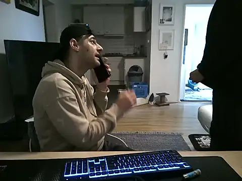 Snapshot of mihaimichael chatting on March 26, 2026, 1:09 pm mihaimichael online show from March 26, 2026, 1:09 pm