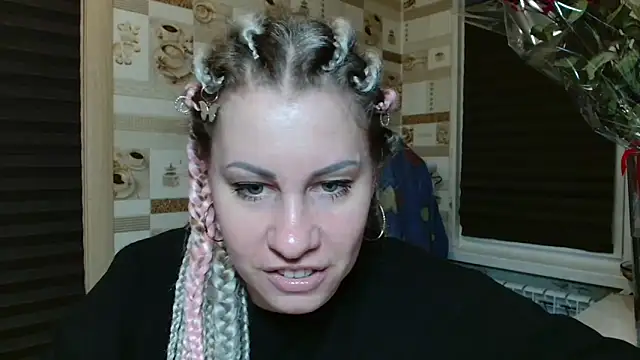 Snapshot of TherestlessKitty chatting on May 10, 2026, 10:22 pm TherestlessKitty online show from May 10, 2026, 10:22 pm