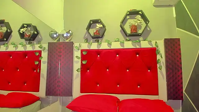 Karoll014 online show from February 3, 2026, 12:21 pm