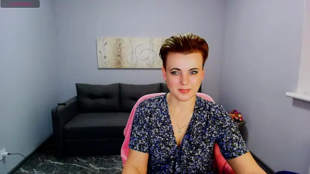 Julia Wilsone online show from February 16, 2026, 6:56 am