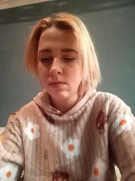 Gussie Bridie online show from March 3, 2025, 2:17 pm