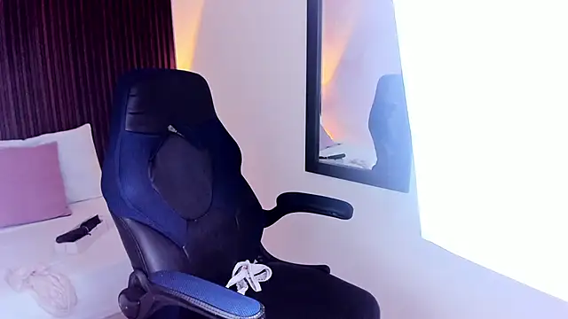 nicky peyton online show from February 28, 2025, 3:04 am