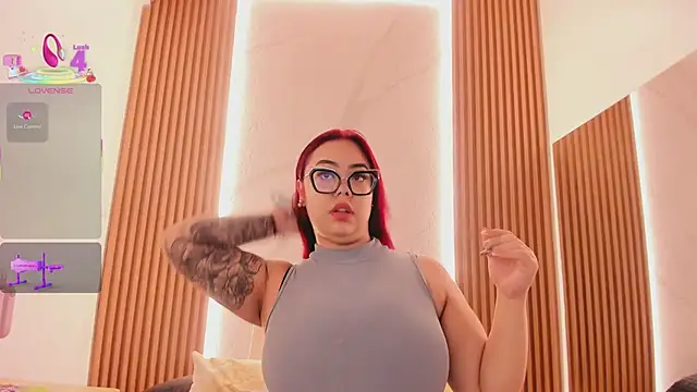 Snapshot of juicy_led_ chatting on March 21, 2025, 11:22 am juicy led online show from March 21, 2025, 11:22 am