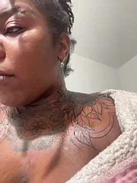 Snapshot of Goddess_Nafeesha chatting on March 1, 2026, 4:34 am Goddess Nafeesha online show from March 1, 2026, 4:34 am