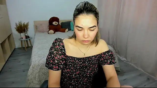 Alexa Dolly12 online show from January 14, 2026, 7:56 am