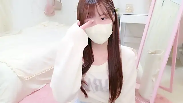 Snapshot of Sayuringo_ chatting on March 5, 2025, 11:06 am Sayuringo  online show from March 5, 2025, 11:06 am